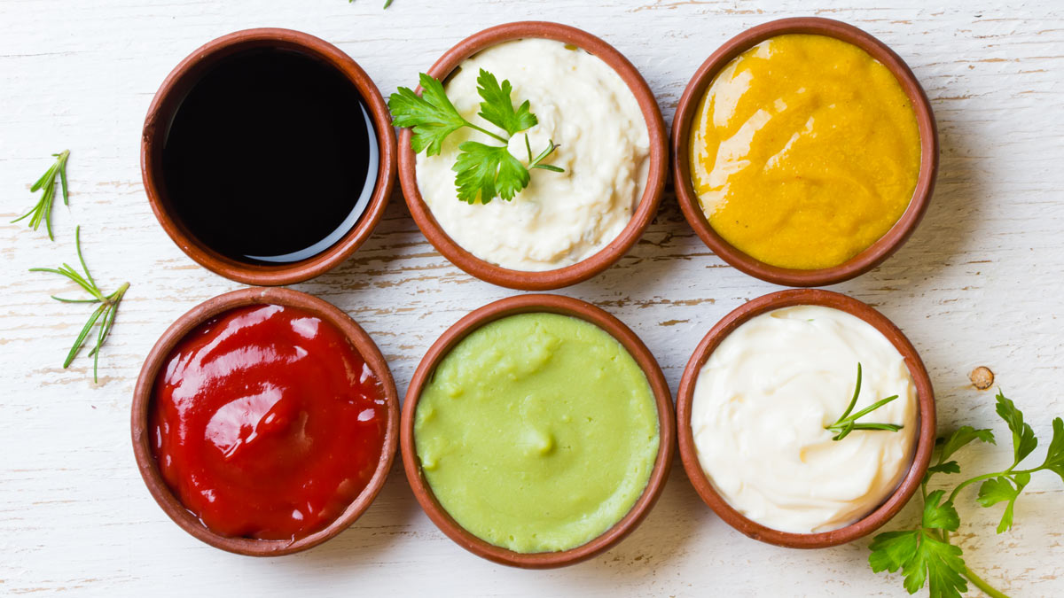 bowls of sauces and condiments buying guide