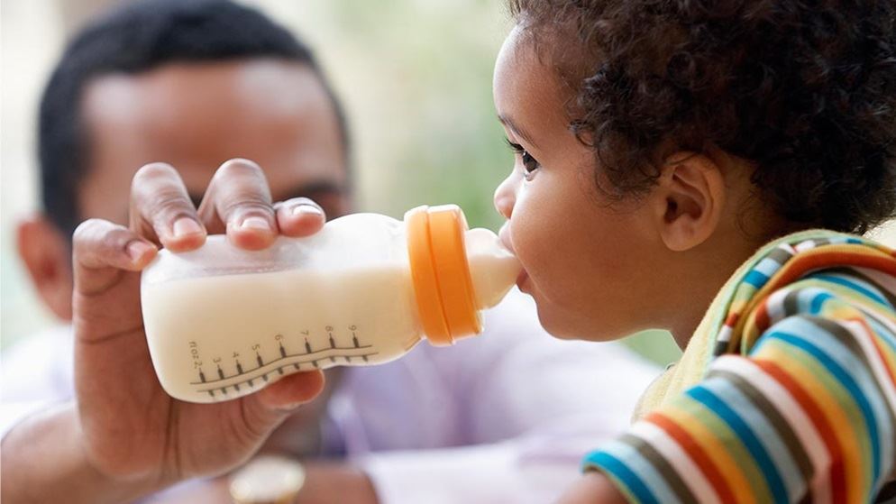 Guide to bottle feeding baby feeding your baby CHOICE