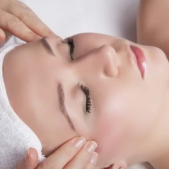 woman receiving beauty treatment square