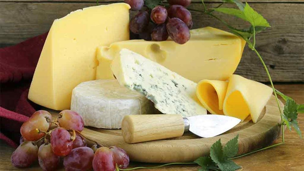 Choosing cheese butter and cheese CHOICE