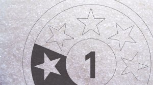 one health star on sugar background