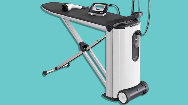 meile fashionmaster ironing steam station b 3847