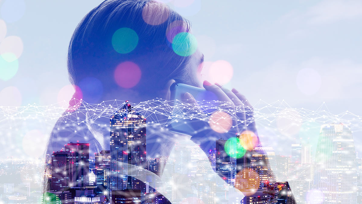 woman on 5G network in the city