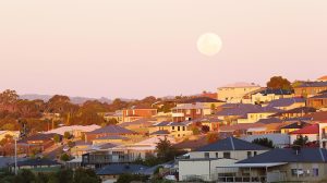 sunset_over_suburban_houses_in_adelaide