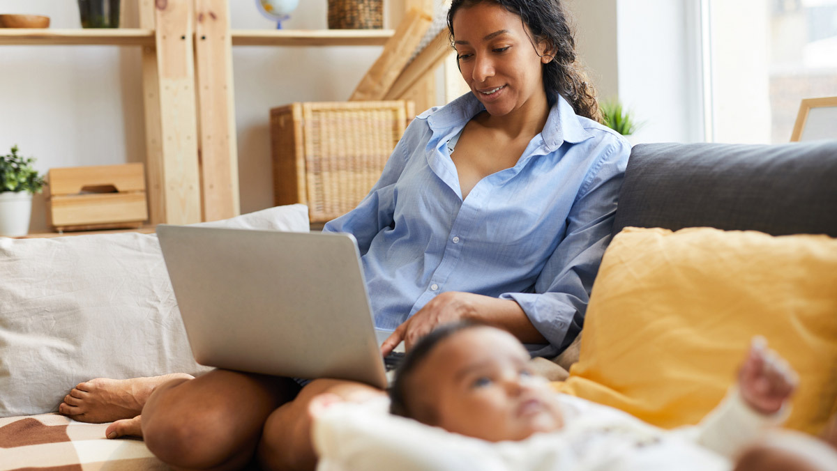 woman_at_home_on_parental_leave