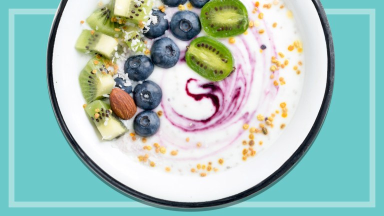 bowl_of_fruit_and_yoghurt