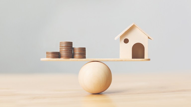 lead_money_and_house