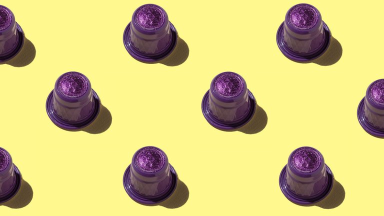 rows_of_coffee_capsules