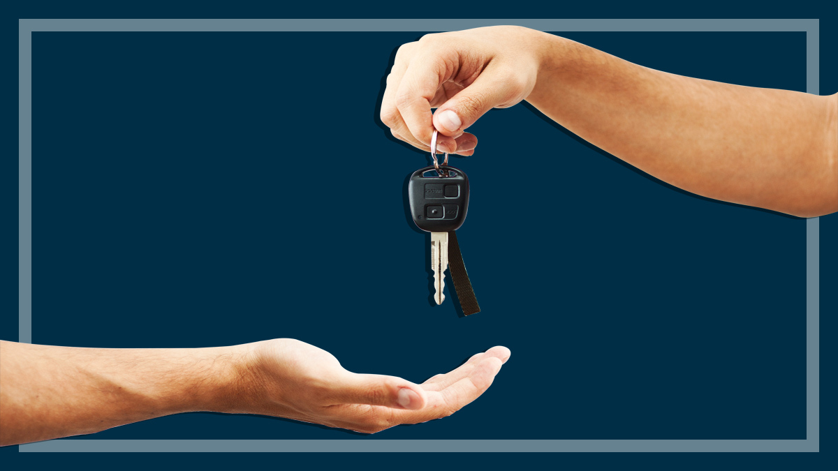 car_hire_hands_handing_over_keys