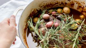 testing_dutch_oven_making_a_stew