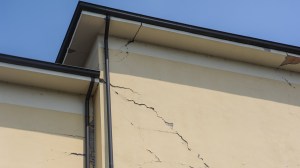 apartment_building_in_need_of_repair