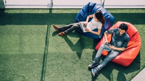 people_on_the_internet_outside