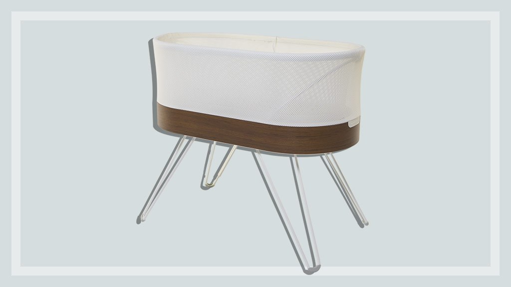 Snoo Smart Sleeper bassinet review