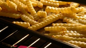 cooking frozen crinkle cut chips in an oven
