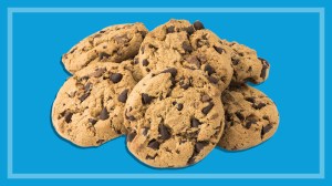 choc_chip_cookies_on_blue_background