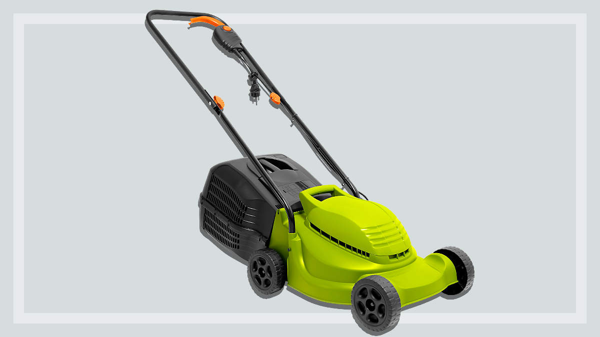 Battery lawnmower