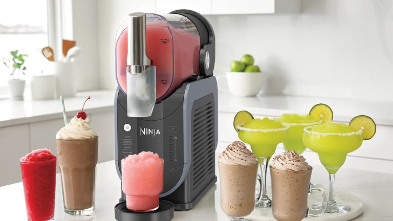 ninja_slushie_professional_and_several_different_slushies_and_drinks