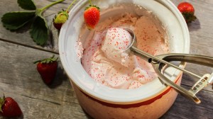 homemade strawberry ice cream