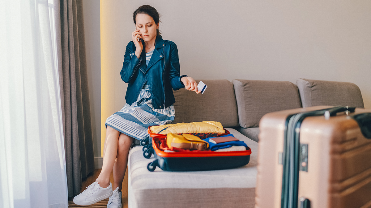 Does travel insurance cover scams?