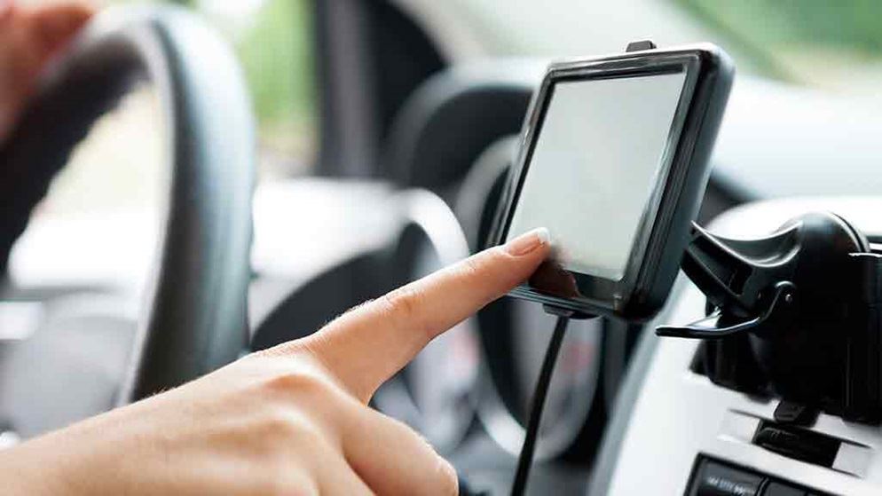 GPS units vs smartphone apps Car navigation systems CHOICE